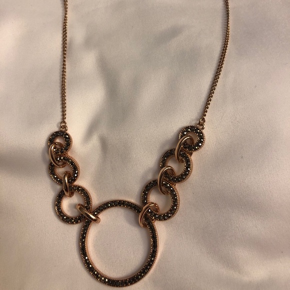 Elle Necklace - Picture 2 of 2